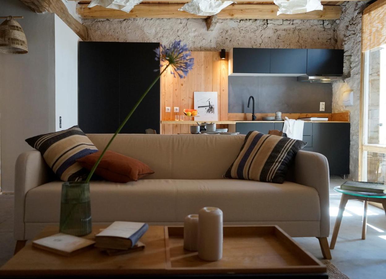 Can Tat, Loft In A Old Coach House Sant Jordi Desvalls Dış mekan fotoğraf