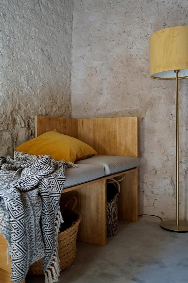 Can Tat, Loft In A Old Coach House Sant Jordi Desvalls Dış mekan fotoğraf